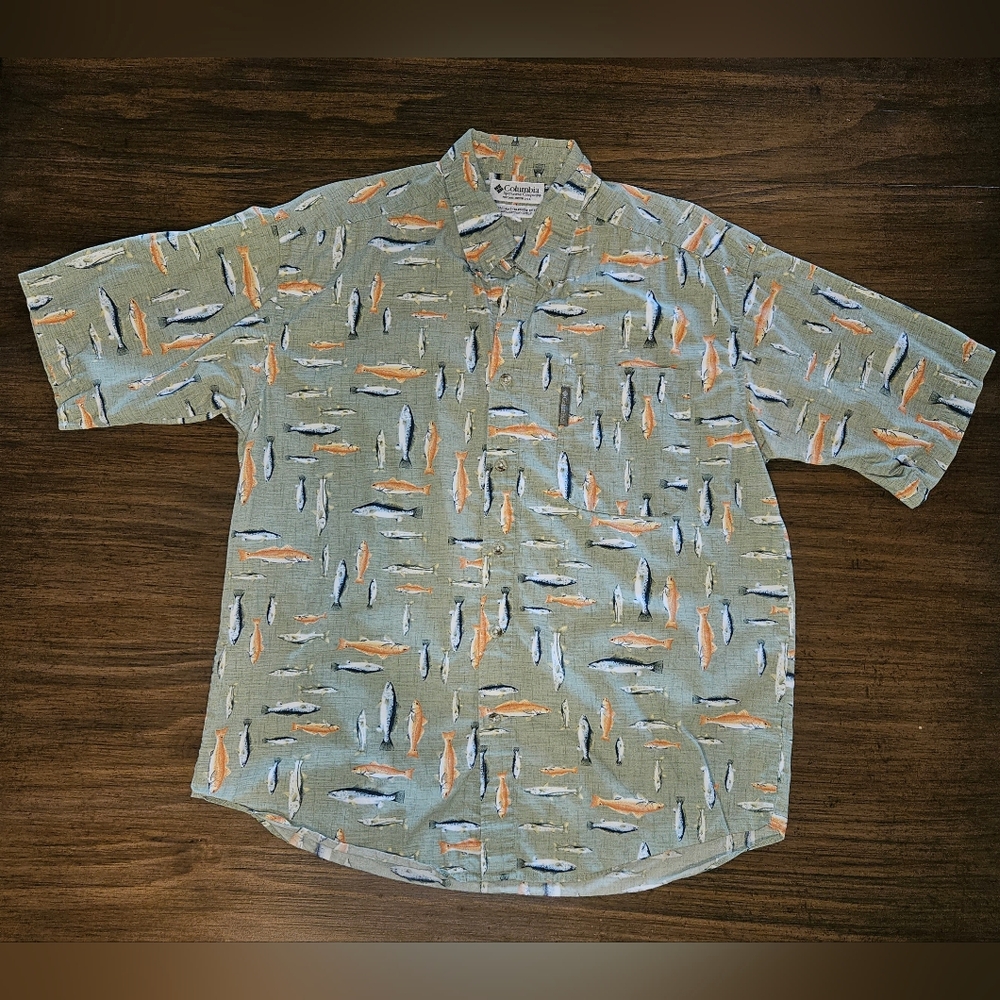 Columbia Men’s Size Medium Fishing Short Sleeve Button Up Shirt